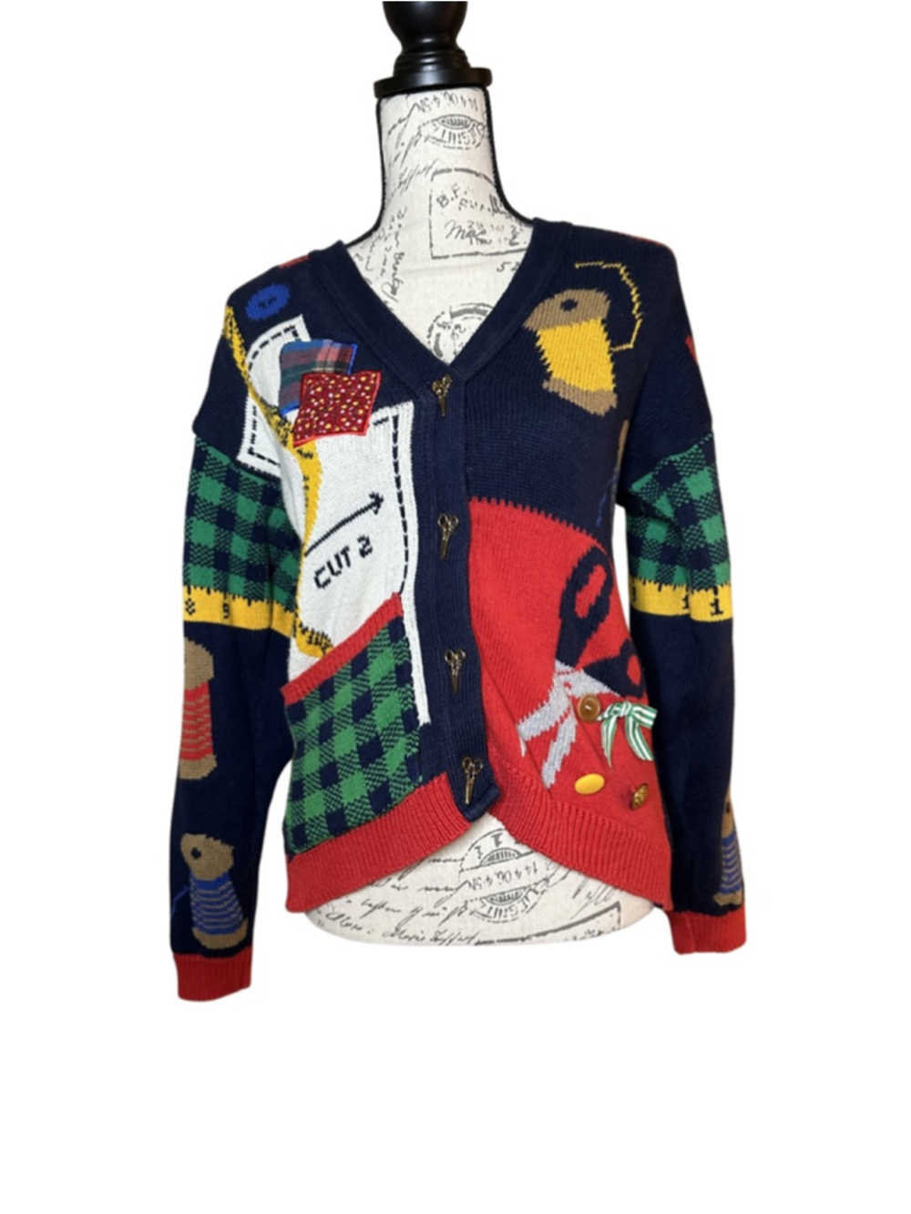 Vintage Sweater Loft Size Medium Sewing Sweater Seamstress Patchwork Scissors